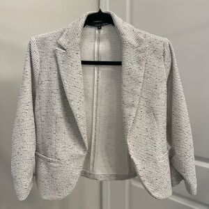 Amanda & Chelsea Women's Cream Textured Blazer